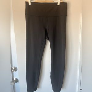 Lululemon Wunder Train High-Rise Tight 25” - size 10